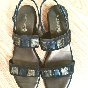 Women's size 10 Sandals